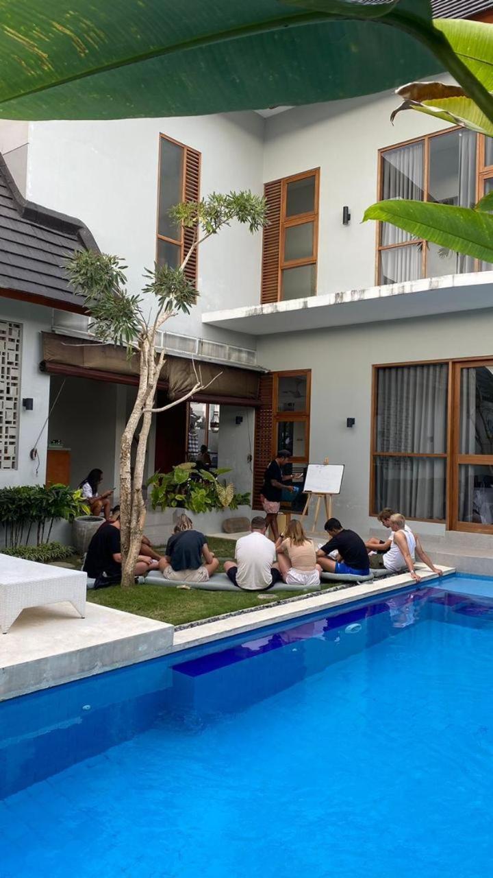 Vasudha Hostel Canggu Eksteriør billede